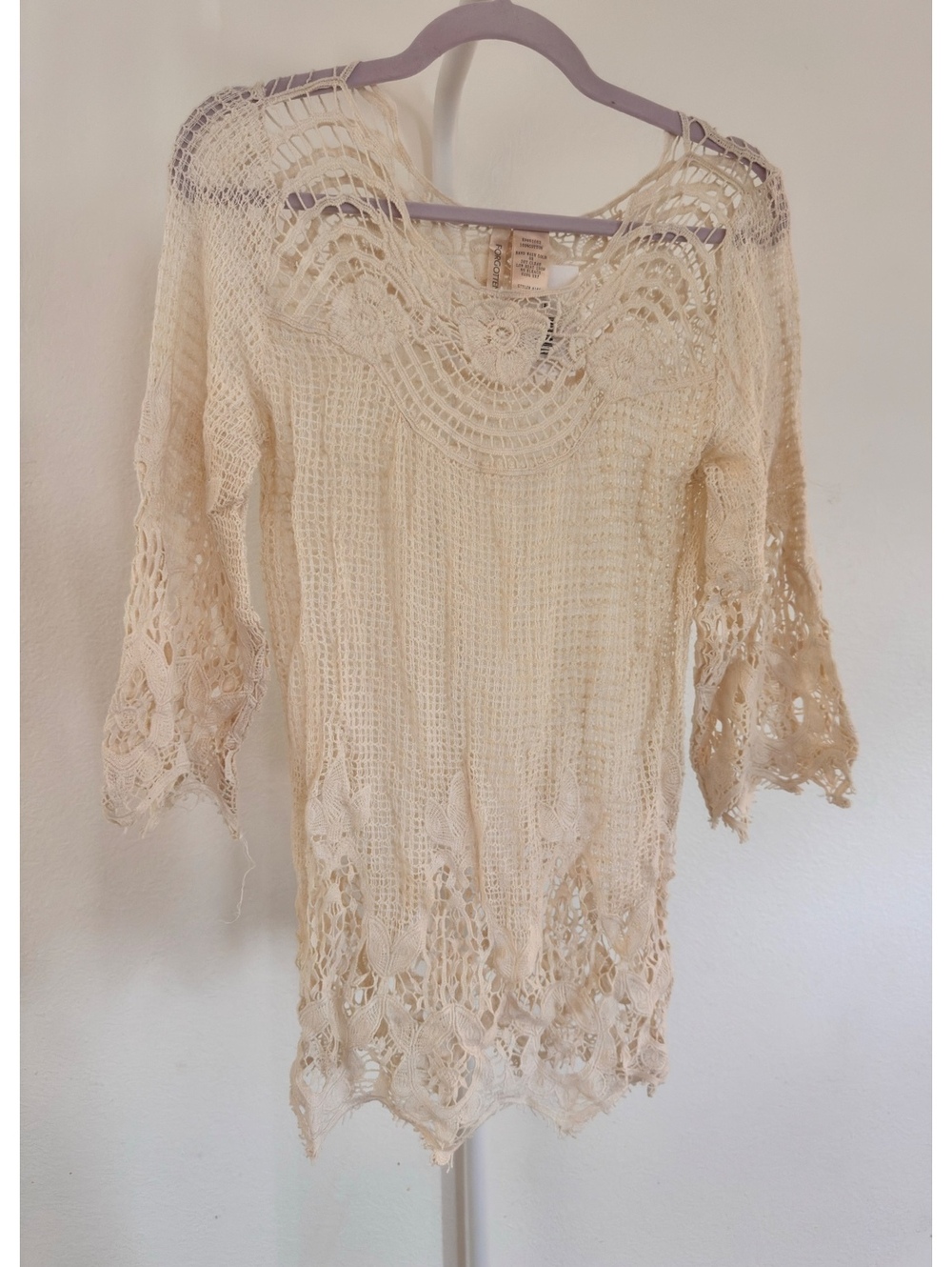 Forgotten Grace- Small Lace Detailed Top